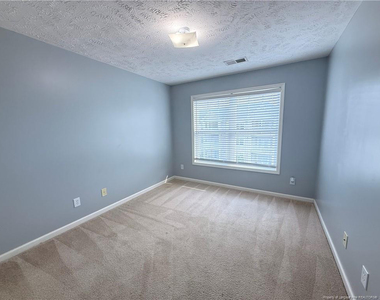 3342 Harbour Pointe Pl Place - Photo Thumbnail 14
