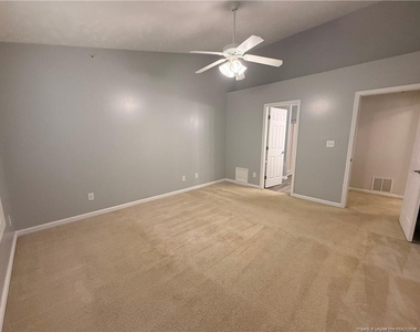 3342 Harbour Pointe Pl Place - Photo Thumbnail 7