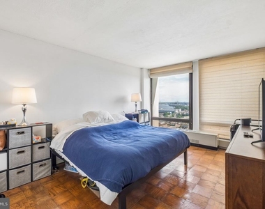 220 Locust Street - Photo Thumbnail 6
