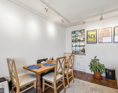 220 Locust Street - Photo Thumbnail 2
