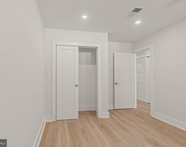 253 N 3rd Street - Photo Thumbnail 10