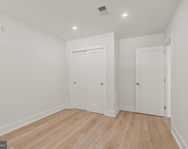253 N 3rd Street - Photo Thumbnail 9