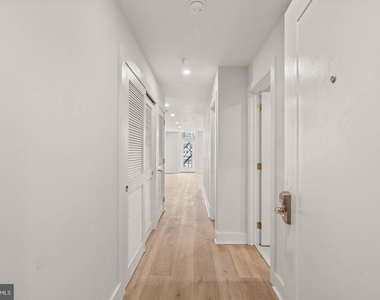253 N 3rd Street - Photo Thumbnail 6