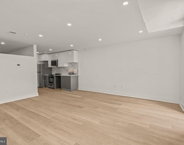 253 N 3rd Street - Photo Thumbnail 4