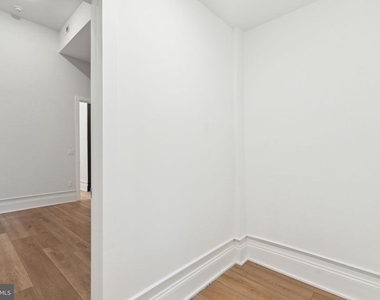 1822 Chestnut Street - Photo Thumbnail 19