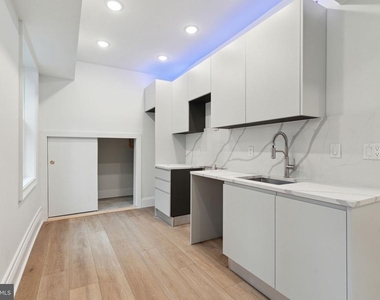 1822 Chestnut Street - Photo Thumbnail 1