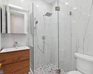 1822 Chestnut Street - Photo Thumbnail 13