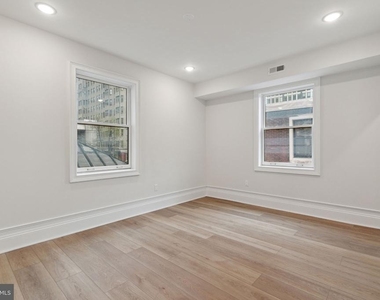 1822 Chestnut Street - Photo Thumbnail 15