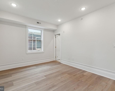 1822 Chestnut Street - Photo Thumbnail 18