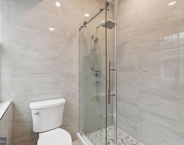 1822 Chestnut Street - Photo Thumbnail 25