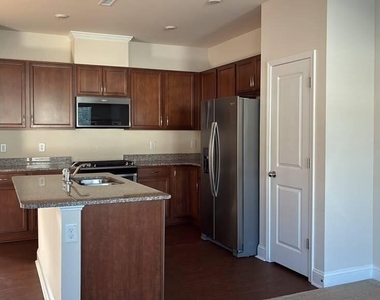 260 White Oak Ridge Drive - Photo Thumbnail 7