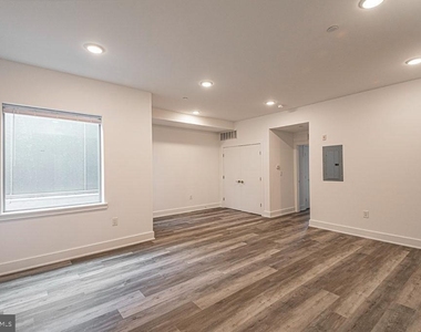 1524 South Street - Photo Thumbnail 7