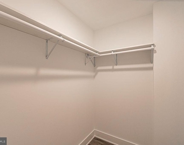 1524 South Street - Photo Thumbnail 5