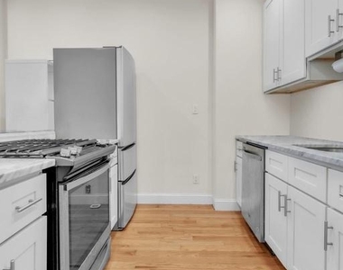 2213 Pine Street - Photo Thumbnail 3