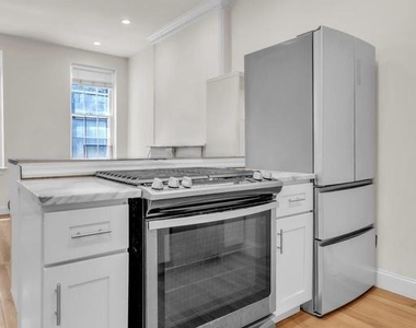 2213 Pine Street - Photo Thumbnail 4