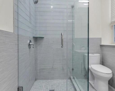 2213 Pine Street - Photo Thumbnail 7