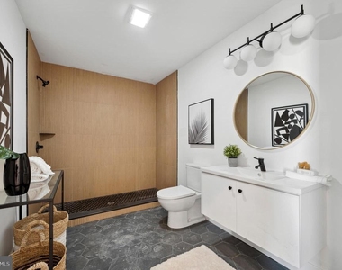 3037 Richmond Street - Photo Thumbnail 15