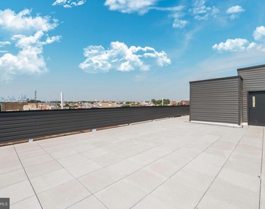 3037 Richmond Street - Photo Thumbnail 16