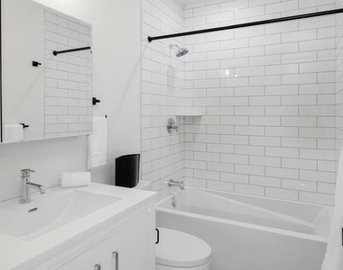 2031 S 20th Street - Photo Thumbnail 10