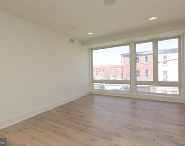 2431 Frankford Avenue - Photo Thumbnail 2