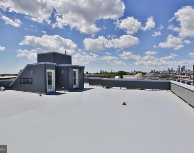 2431 Frankford Avenue - Photo Thumbnail 9