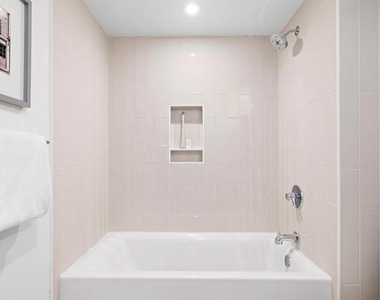 5200 Chester Avenue - Photo Thumbnail 11