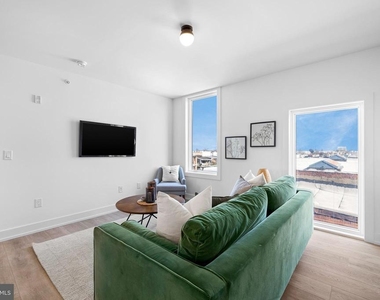 5200 Chester Avenue - Photo Thumbnail 7