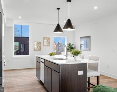 5200 Chester Avenue - Photo Thumbnail 9