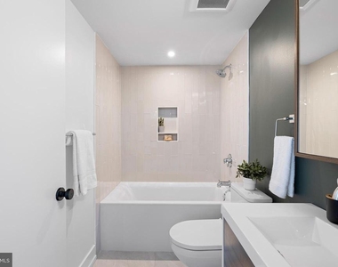 5200 Chester Avenue - Photo Thumbnail 17