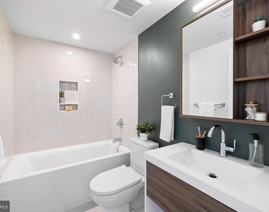 5200 Chester Avenue - Photo Thumbnail 16