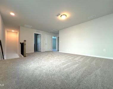 728 Denburn Place - Photo Thumbnail 10