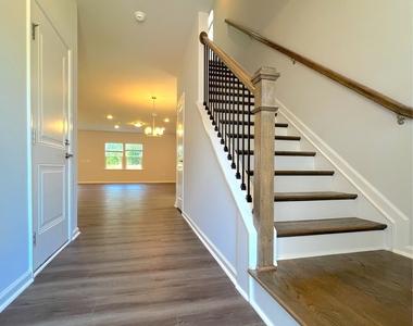 728 Denburn Place - Photo Thumbnail 24