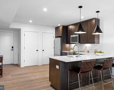 5200 Chester Avenue - Photo Thumbnail 7