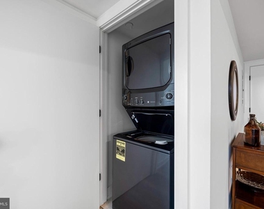 5200 Chester Avenue - Photo Thumbnail 17