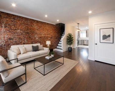 2677 Aramingo Avenue - Photo Thumbnail 2