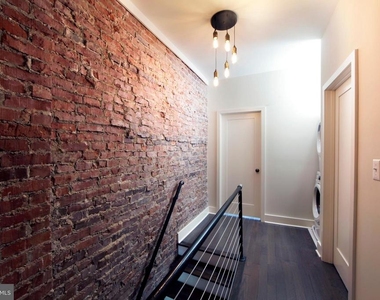 2677 Aramingo Avenue - Photo Thumbnail 14