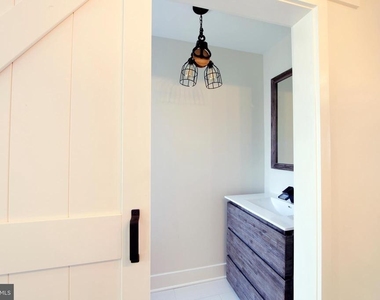 2677 Aramingo Avenue - Photo Thumbnail 12