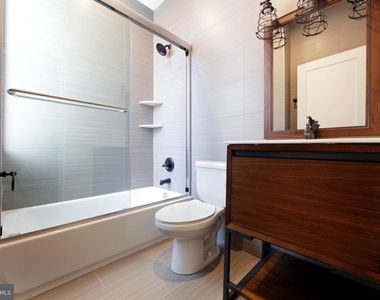 2677 Aramingo Avenue - Photo Thumbnail 13