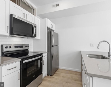 7246 Rising Sun Avenue - Photo Thumbnail 4