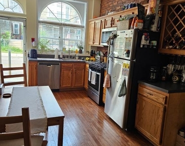 4338 Manayunk Avenue - Photo Thumbnail 2