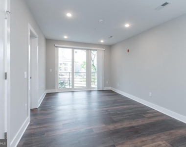 45 W Haines Street - Photo Thumbnail 9