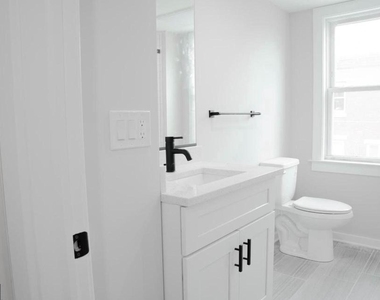 2800 Poplar Street - Photo Thumbnail 2
