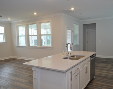 328 Edge Of Auburn Boulevard - Photo Thumbnail 40
