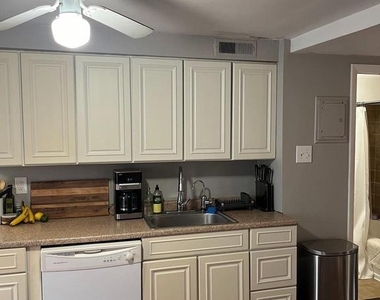 762 S 19th Street - Photo Thumbnail 12