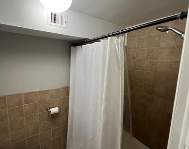 762 S 19th Street - Photo Thumbnail 4