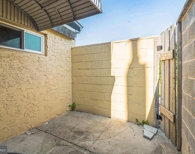 1210 S 11th Street - Photo Thumbnail 15