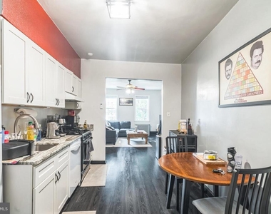 1210 S 11th Street - Photo Thumbnail 8