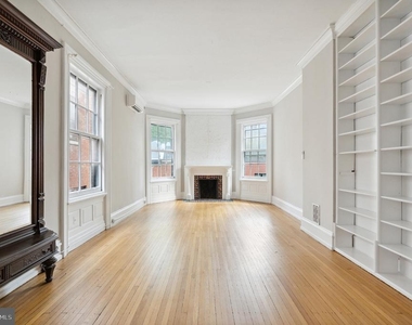 1919 Spruce Street - Photo Thumbnail 5