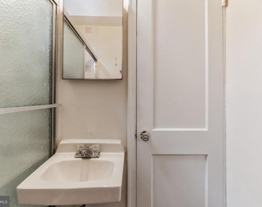 1919 Spruce Street - Photo Thumbnail 13