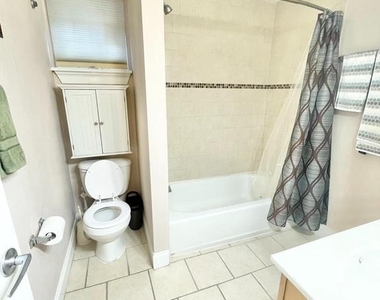 1716 Pine Street - Photo Thumbnail 11